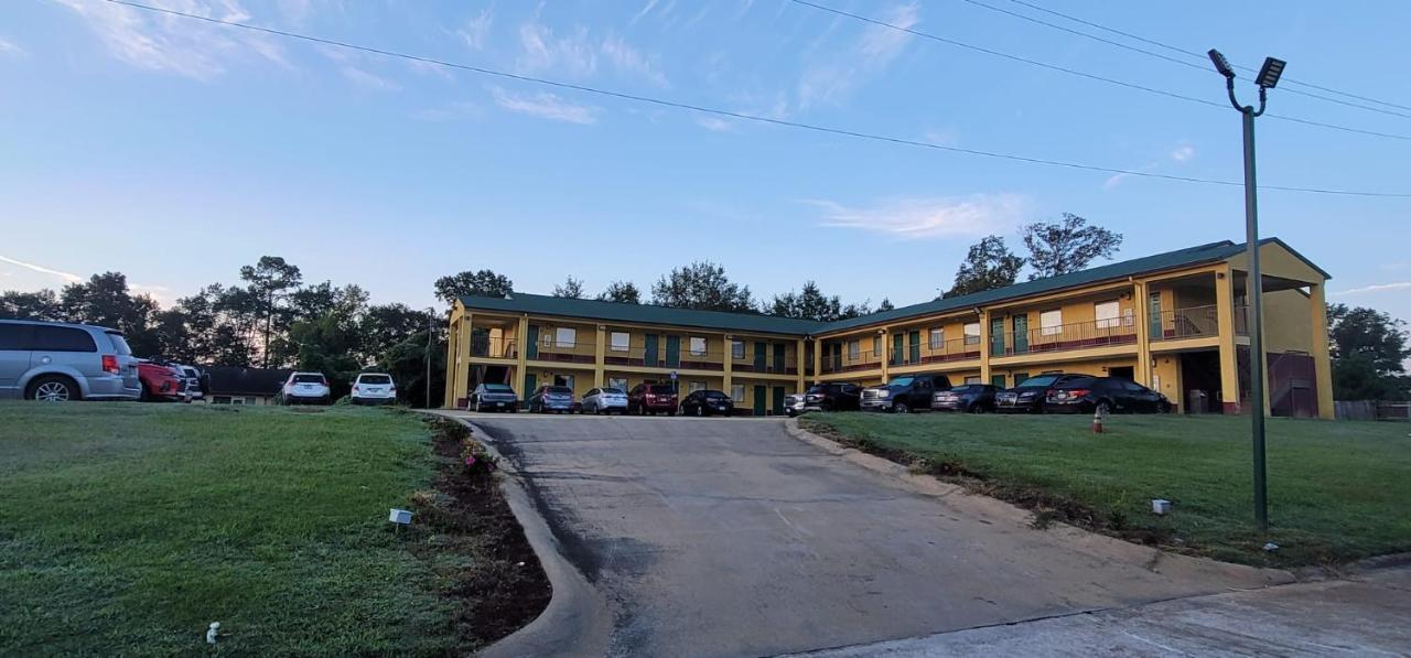 Garden Inn And Suites Near Callaway Gardens Pine Mountain Exterior foto