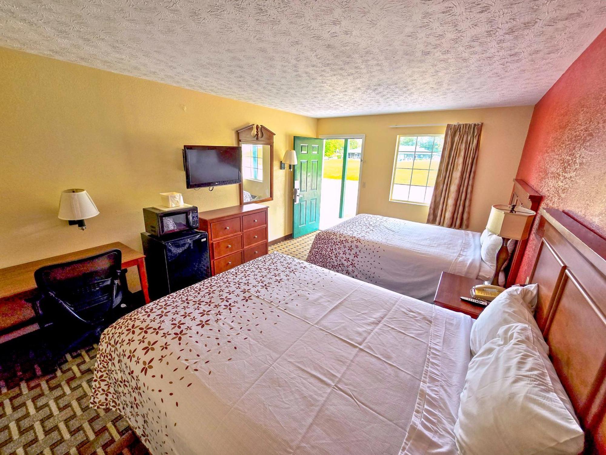 Garden Inn And Suites Near Callaway Gardens Pine Mountain Exterior foto
