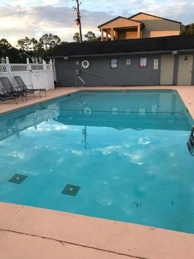Garden Inn And Suites Near Callaway Gardens Pine Mountain Exterior foto